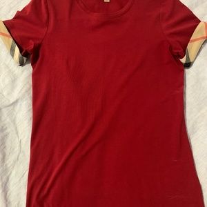 Burberry tshirt